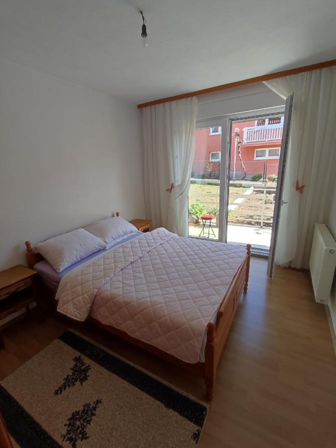 Apartman Bor ลิฟโน ภายนอก รูปภาพ