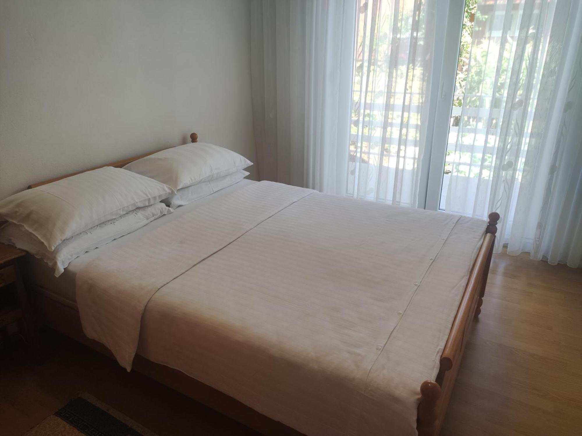 Apartman Bor ลิฟโน ภายนอก รูปภาพ