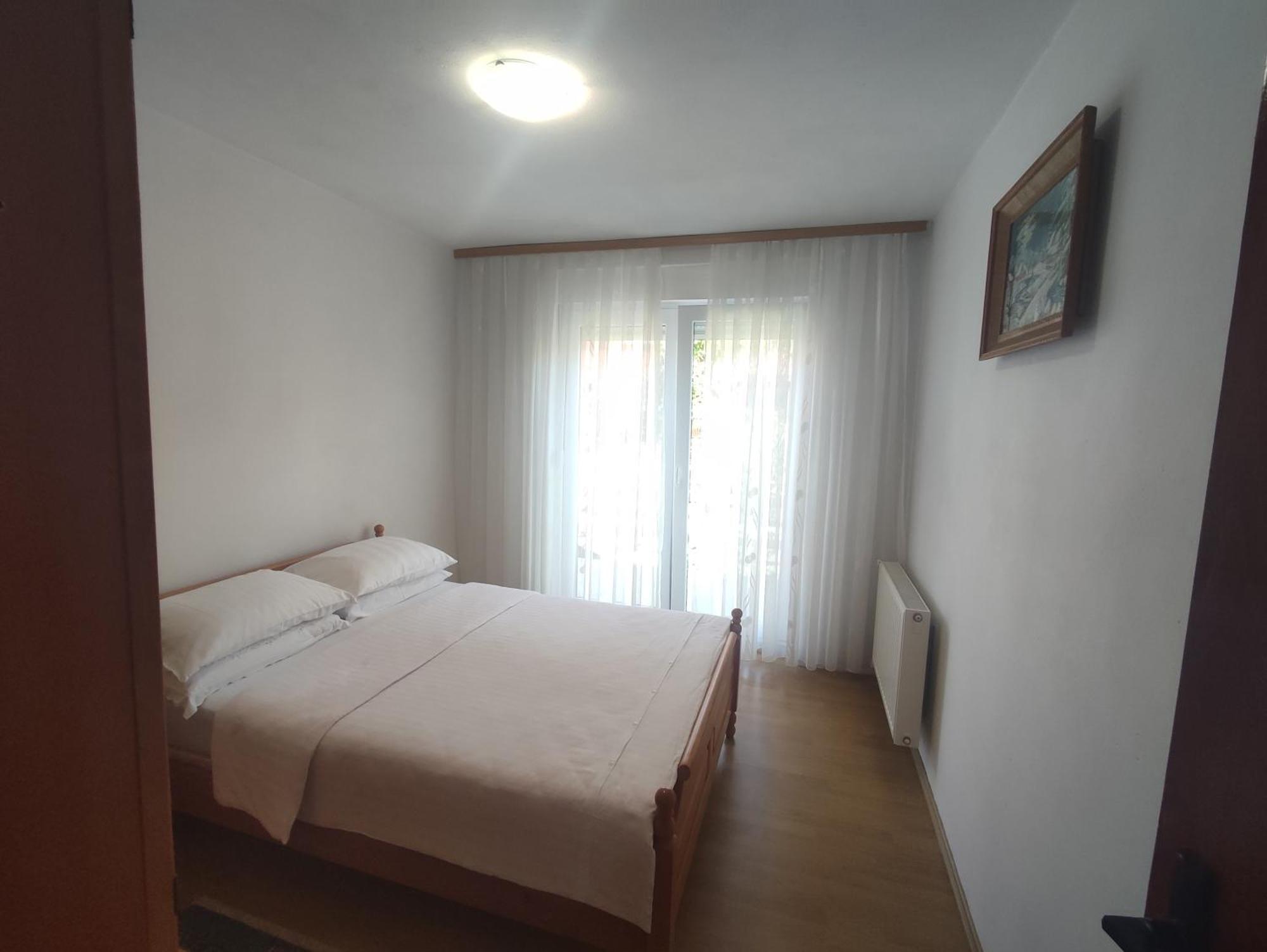 Apartman Bor ลิฟโน ภายนอก รูปภาพ