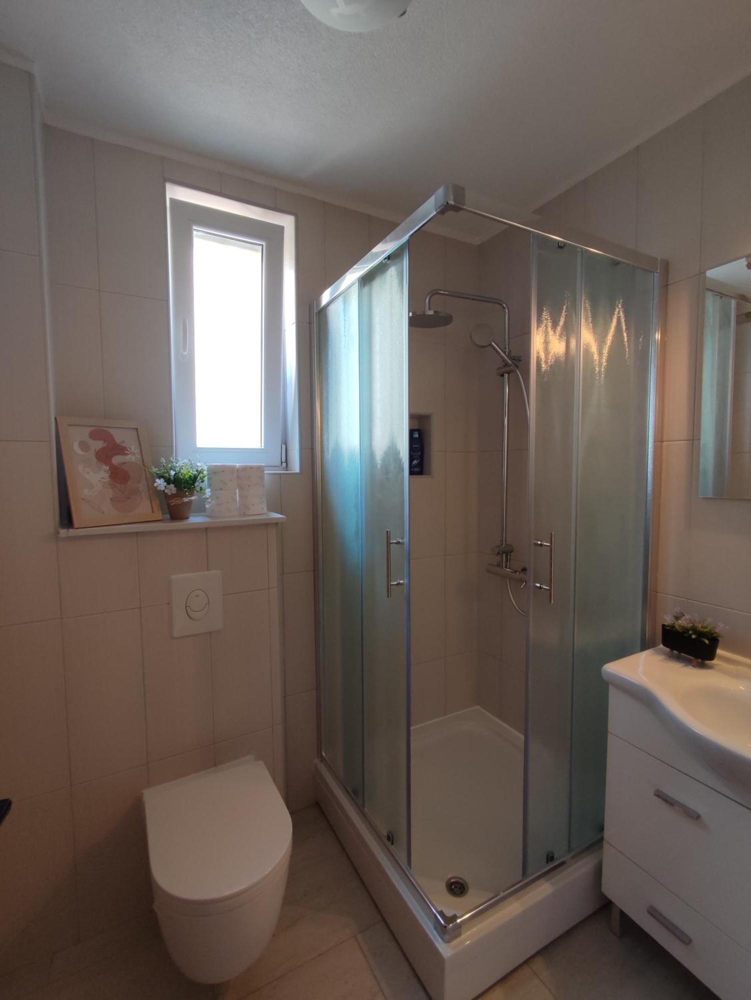 Apartman Bor ลิฟโน ภายนอก รูปภาพ