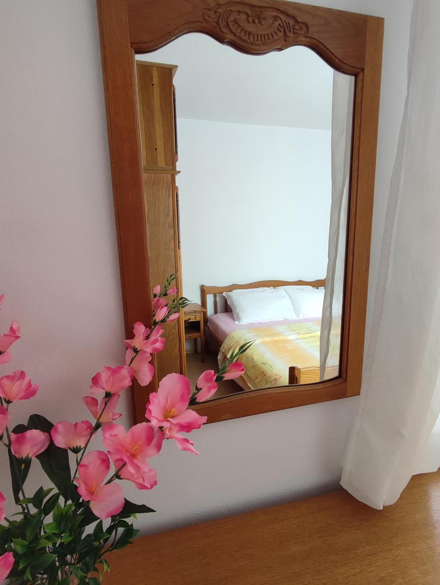 Apartman Bor ลิฟโน ภายนอก รูปภาพ